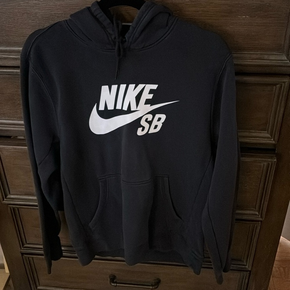 Nike sweatshirt